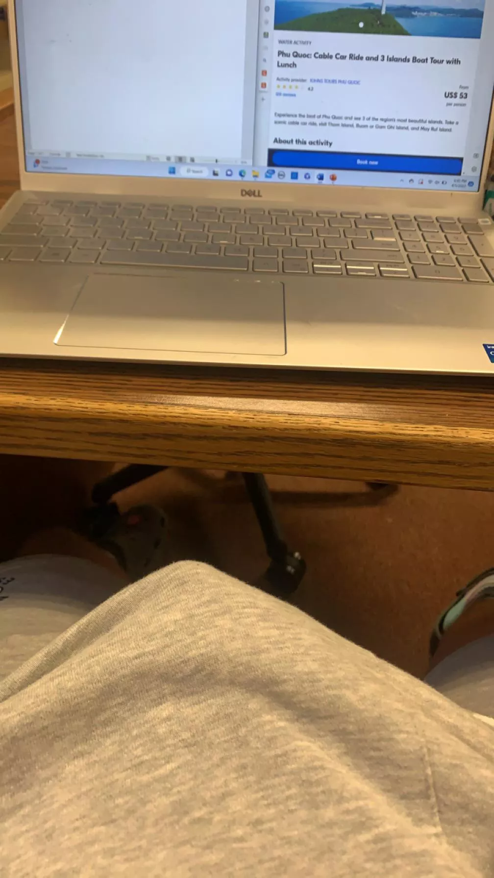 19 got really horny doing homework… anyone wanna help me out;) Pms Open posted by Whip_31