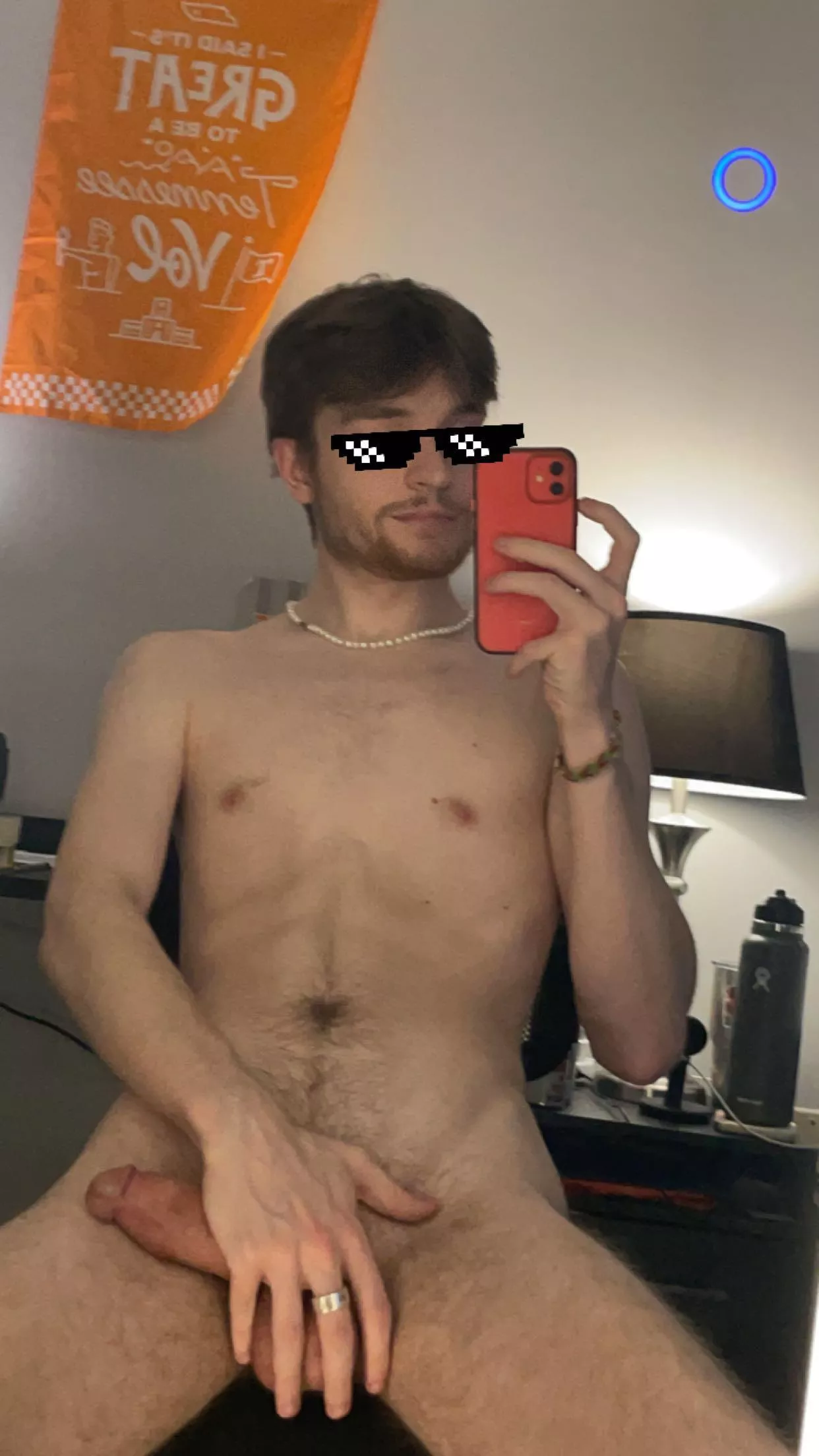 22 college guy looking for chill attractive college bros posted by xanderb2011