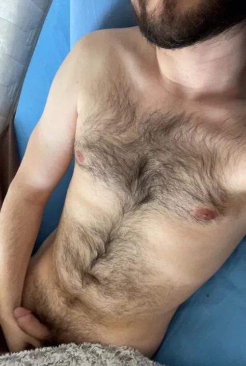35 hairy guy here! Otters and fit guys to the front. Sc: henderi2021 by MrX414