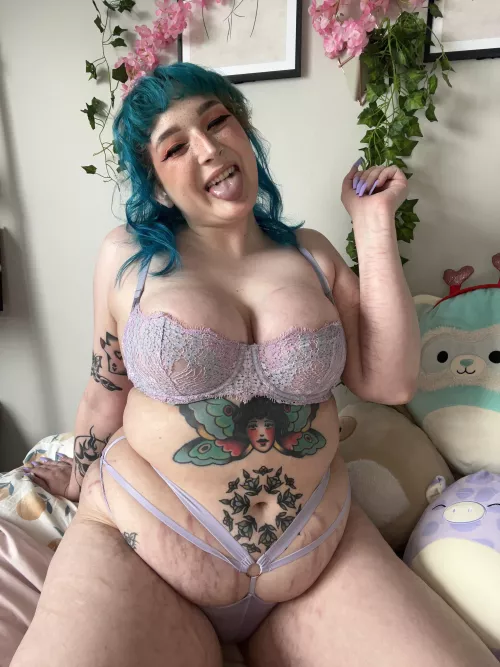 A girl with a bit of tum by Jazzlike-Version9711