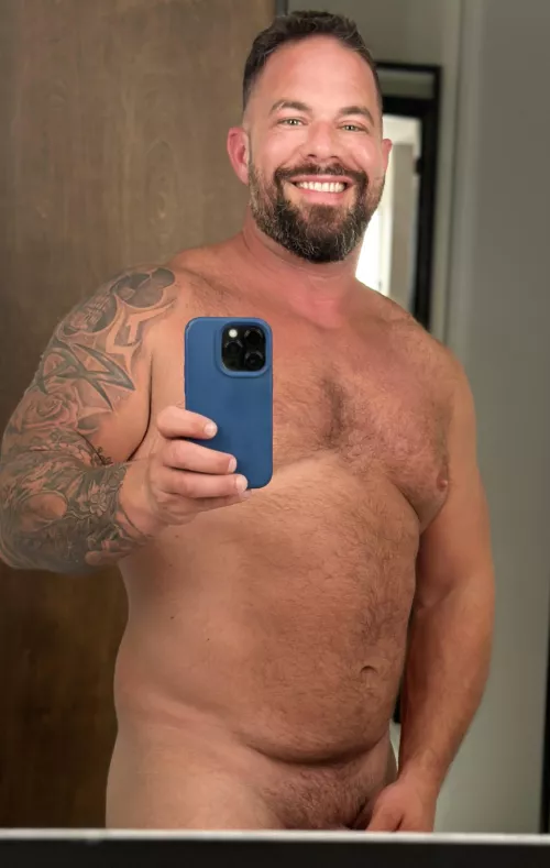 Am I Chubby? I mean I definitely drink beer and eat tacos and have a belly but I go to the gym regularly. So Chubby or not chubby? Oh and I’m 40 by Thickdaddy007