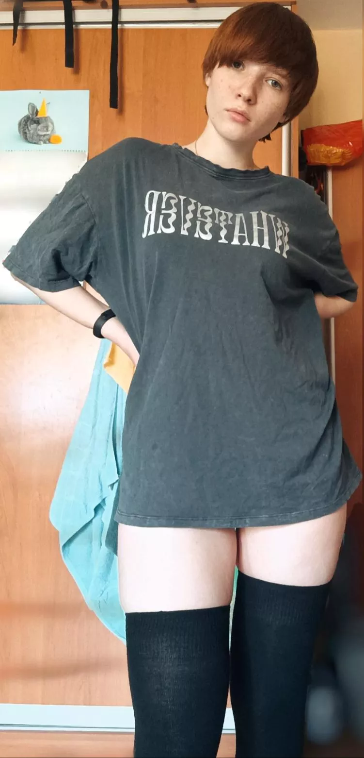 Boi in thigh highs posted by Gjorun