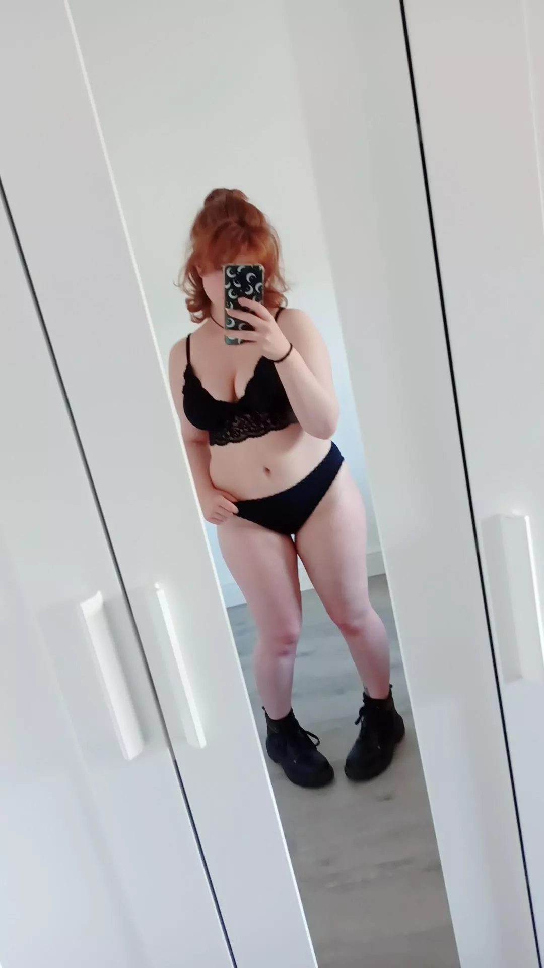 Can I send you daily selfies? posted by LuckyDarla