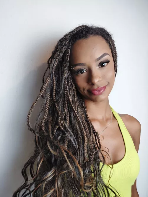 Come closer and let me show you the true meaning of passion and desire. by eududarosa