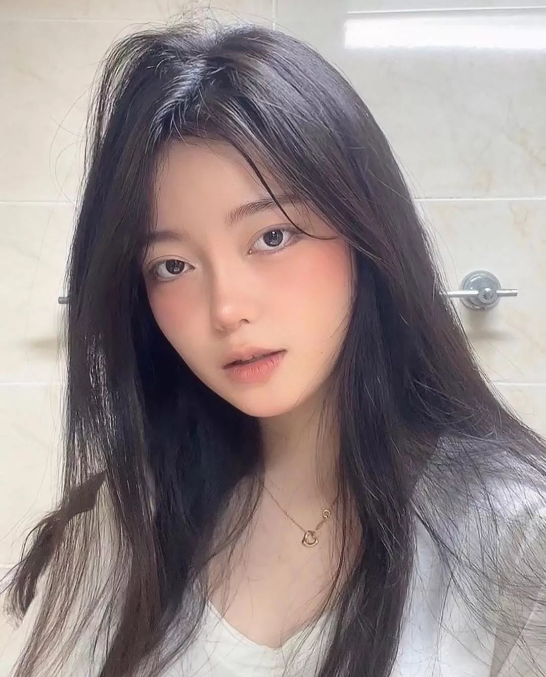 Does anyone here have a mihye02 fantrie leak? Hope u can help, thanks! posted by Longjumping_Fig670