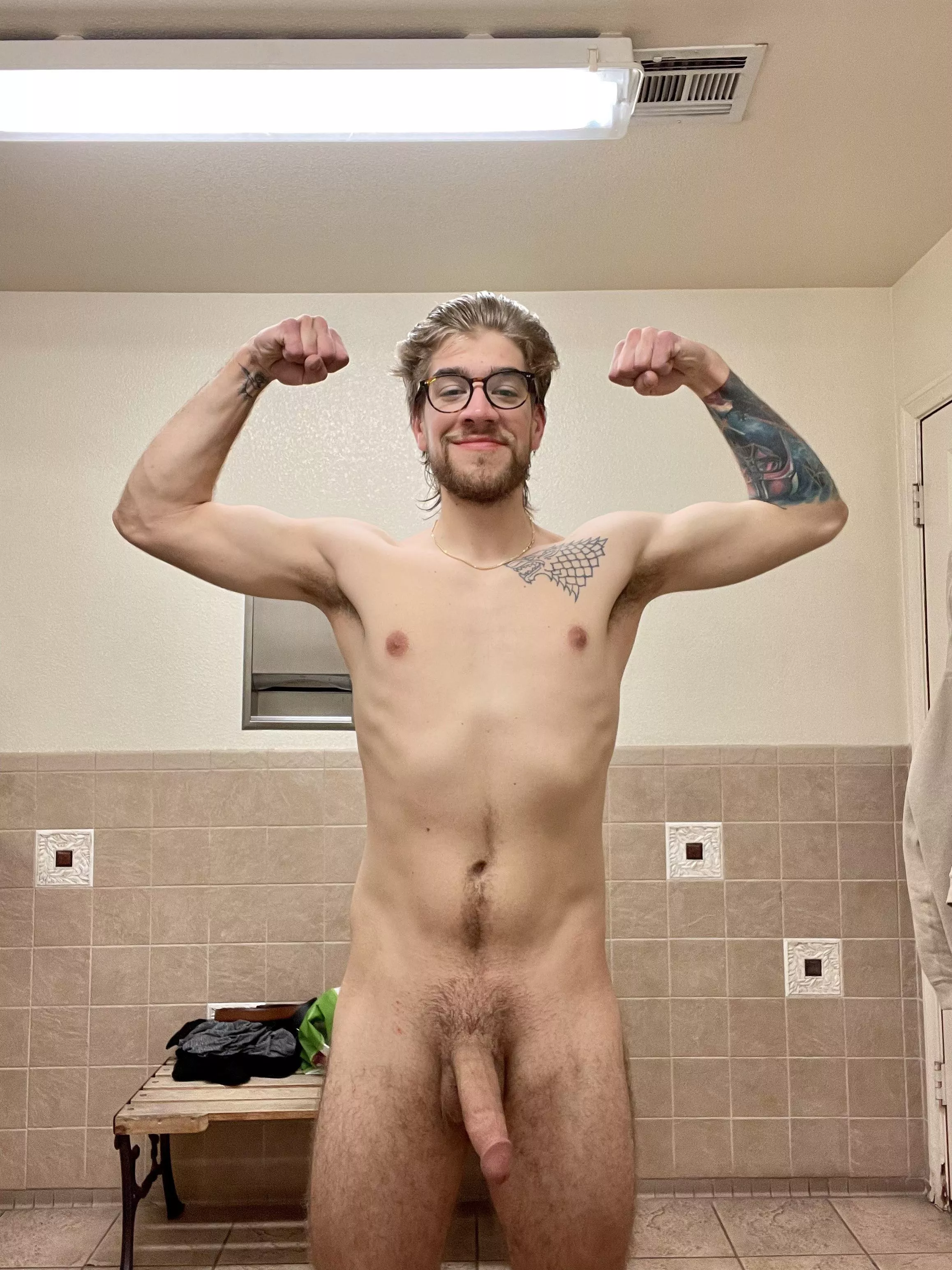 Flexing everything I have 💪🏼😏 posted by coltdaniel-