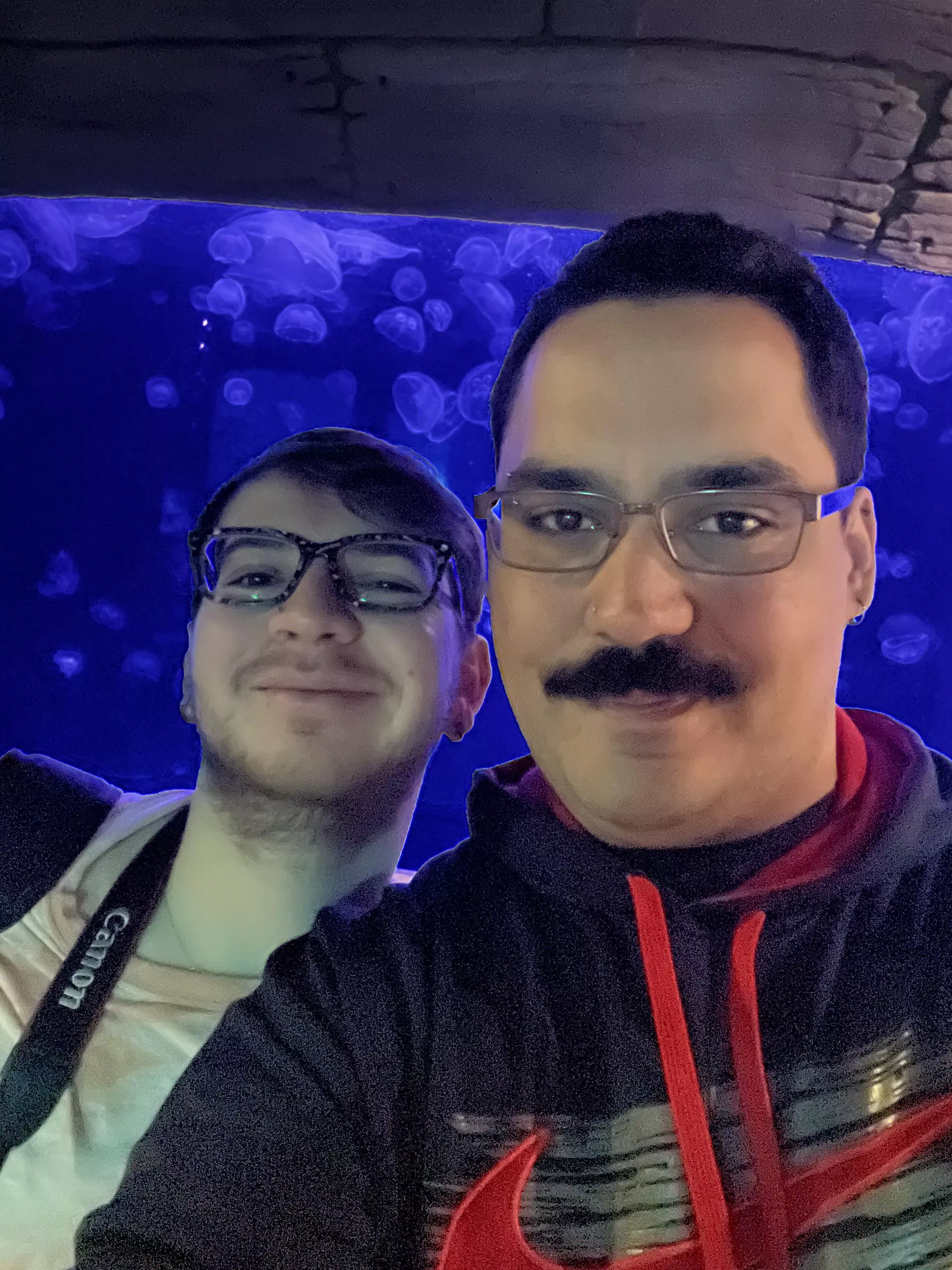 Had fun at the aquarium with my boyfriend posted by Cock-lover91