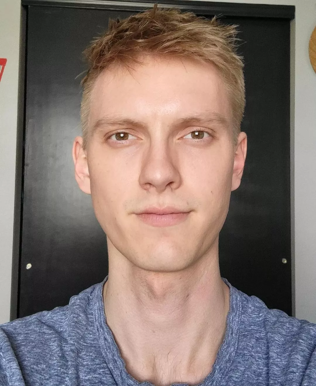 Happy Thursday 😌 posted by GushingBlush