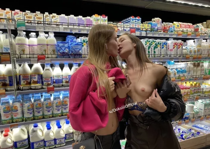 Having fun with my girlfriend by OoksiiiiOfficial