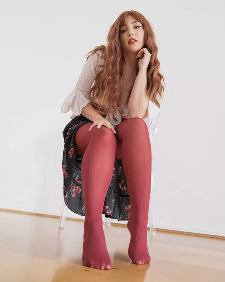 Hello! First time here! 🦊 🖤 posted by The_Hazel_Daze