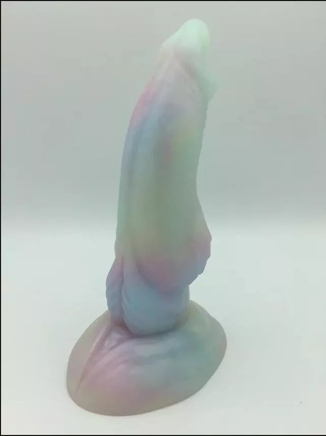 Help me identify Legacy Model posted by Awkward_Lawfulness41