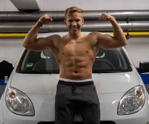 Heyy what do you say to my body?🔥 by Henry3182