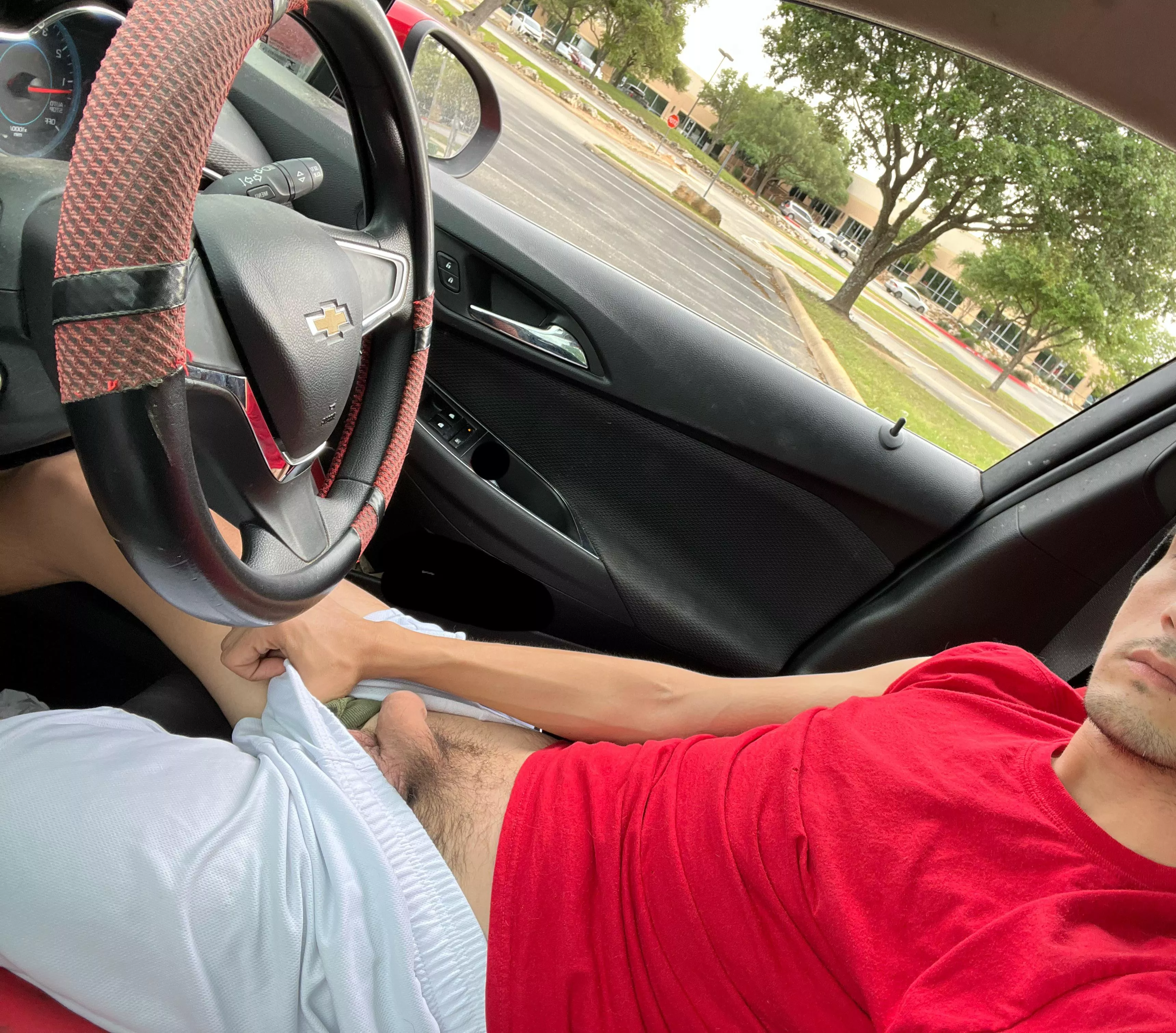 I’m Waiting in the parking lot posted by Zeere_420