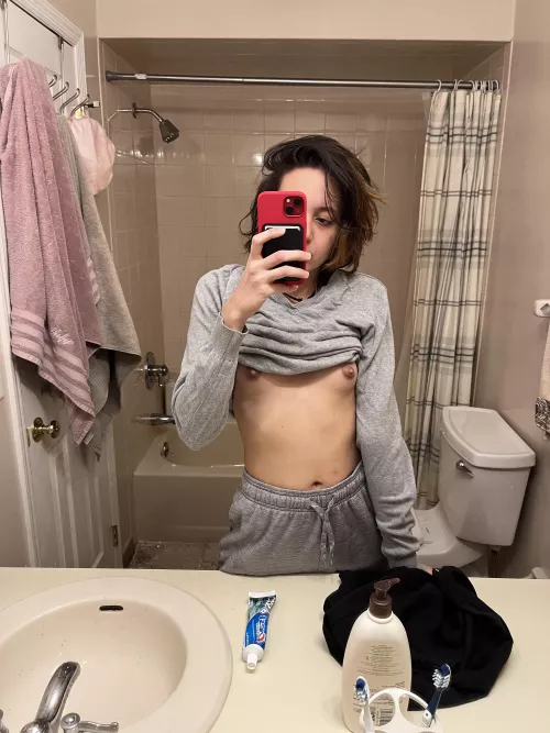 just a little tease 💖 by mariesimo