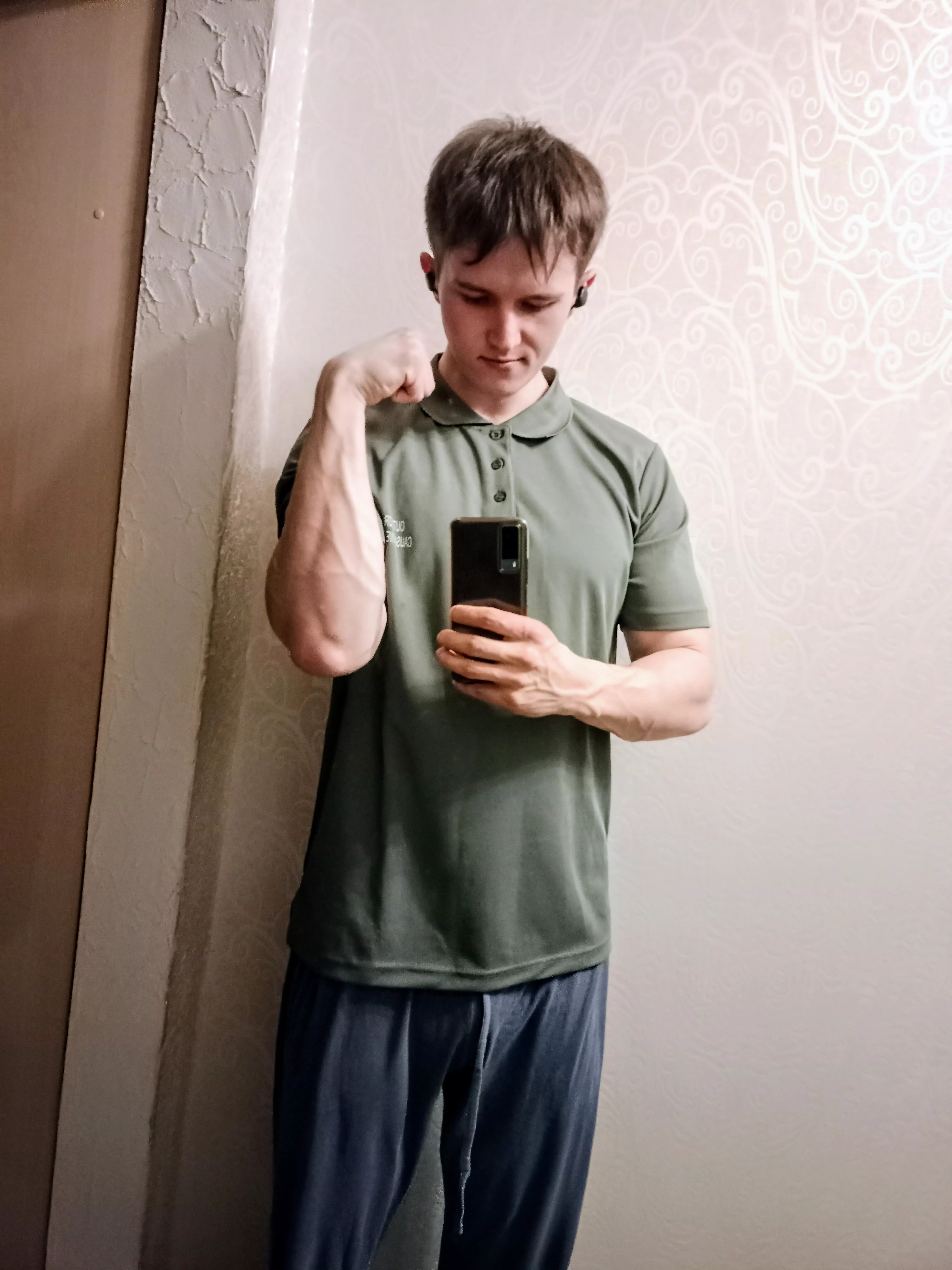 Just a small wrist posted by georgeee134