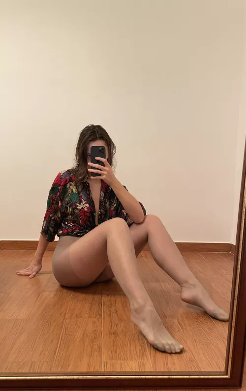 Just me, my nylon, and my camera by Rica_Costa_