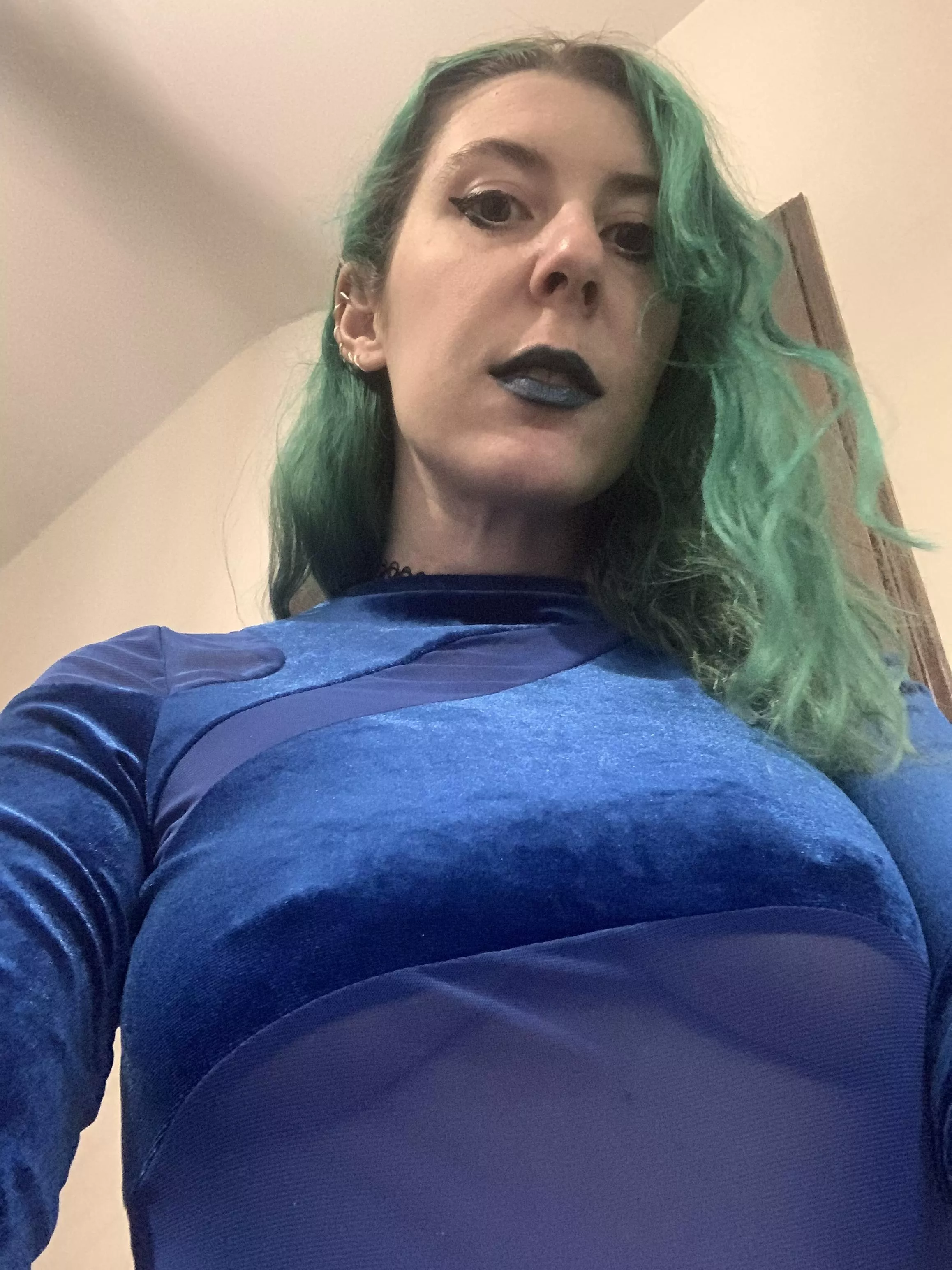 Mesh and velvet posted by sirenskiss3