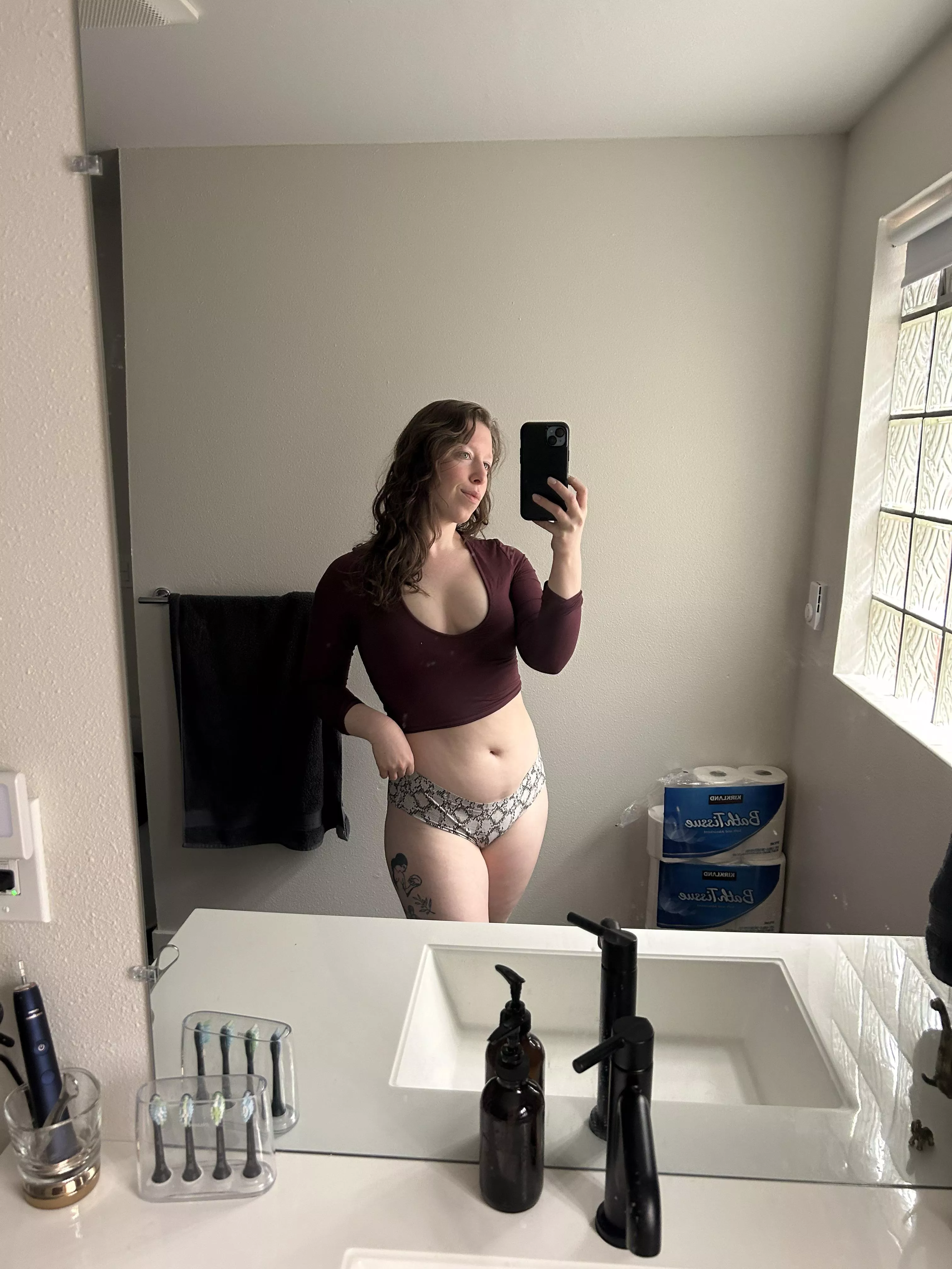 Morning selfie to start the day [f] posted by -perky_peaches-