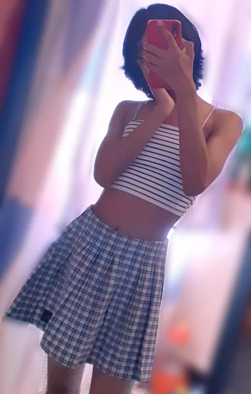 Not a fan of crop tops but they are comfy in summer by SaraNtx04