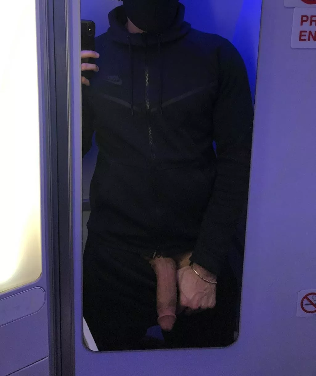 Not even hard…🛩️ posted by aznamer