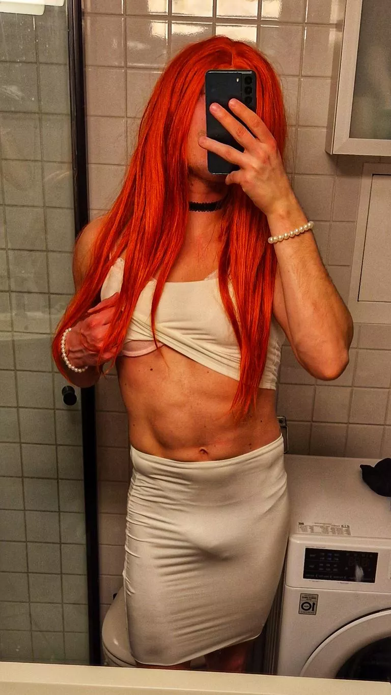 Peekaboo posted by justagirlygirl19