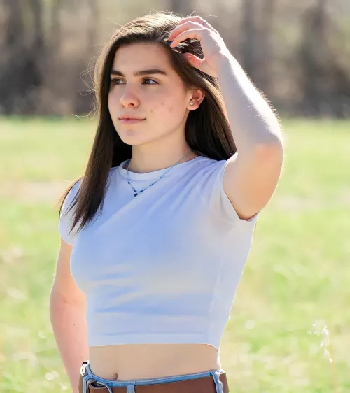 Pretty Brunette by Embarrassed_Suit3041