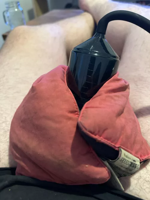 Pumping now using a heat pack for the warmth to help by Brad2888