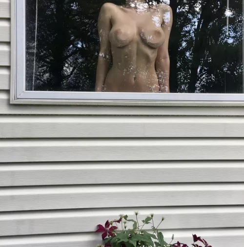 Rate me i(f) you’d like this when you cut my grass 😘🫣😘 by NoelleSpice