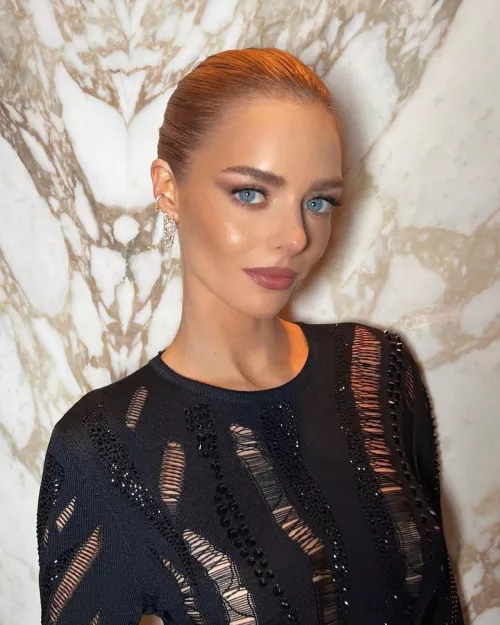 Samara Weaving by Hallow33n78