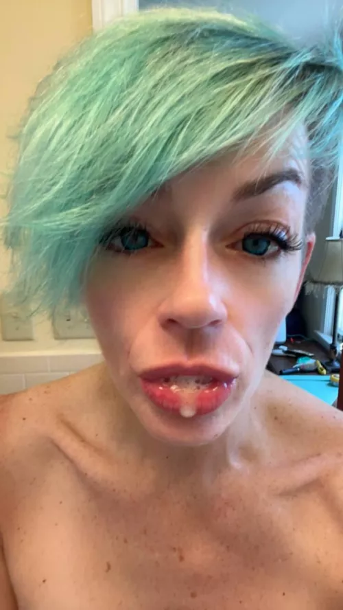 Spit swap with me [oc] by SashaSins555