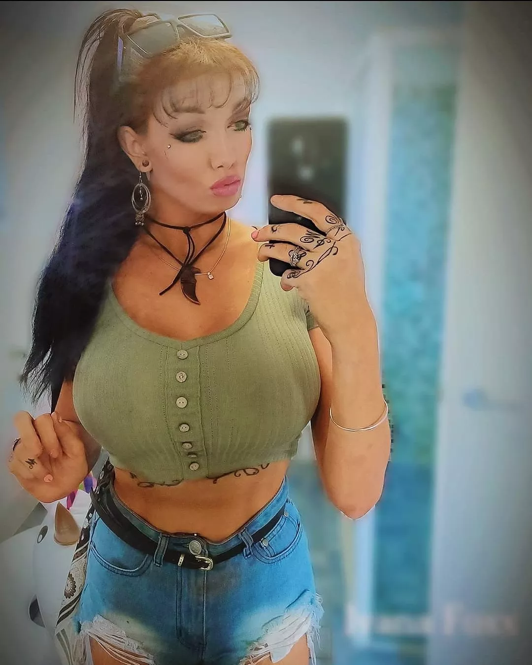 The running-an-errand look posted by itsflashpoint