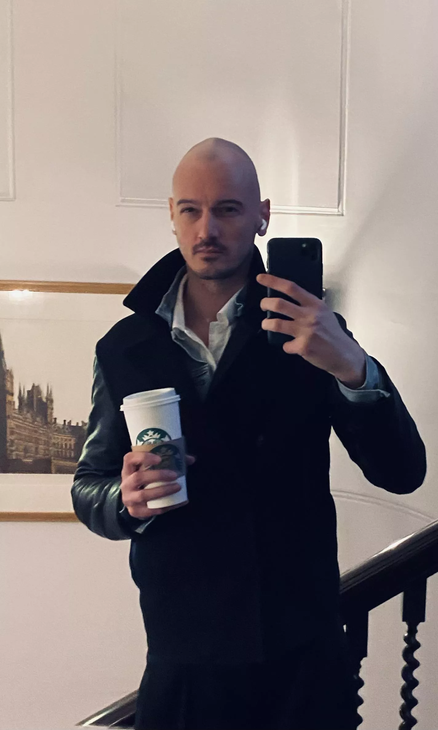 Who wants to chat? posted by Cutlondon