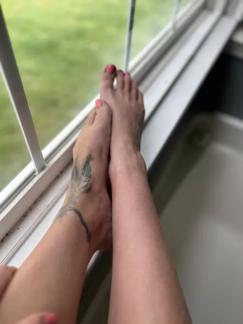 Wish you were in the picture 😈 by Athomewithember