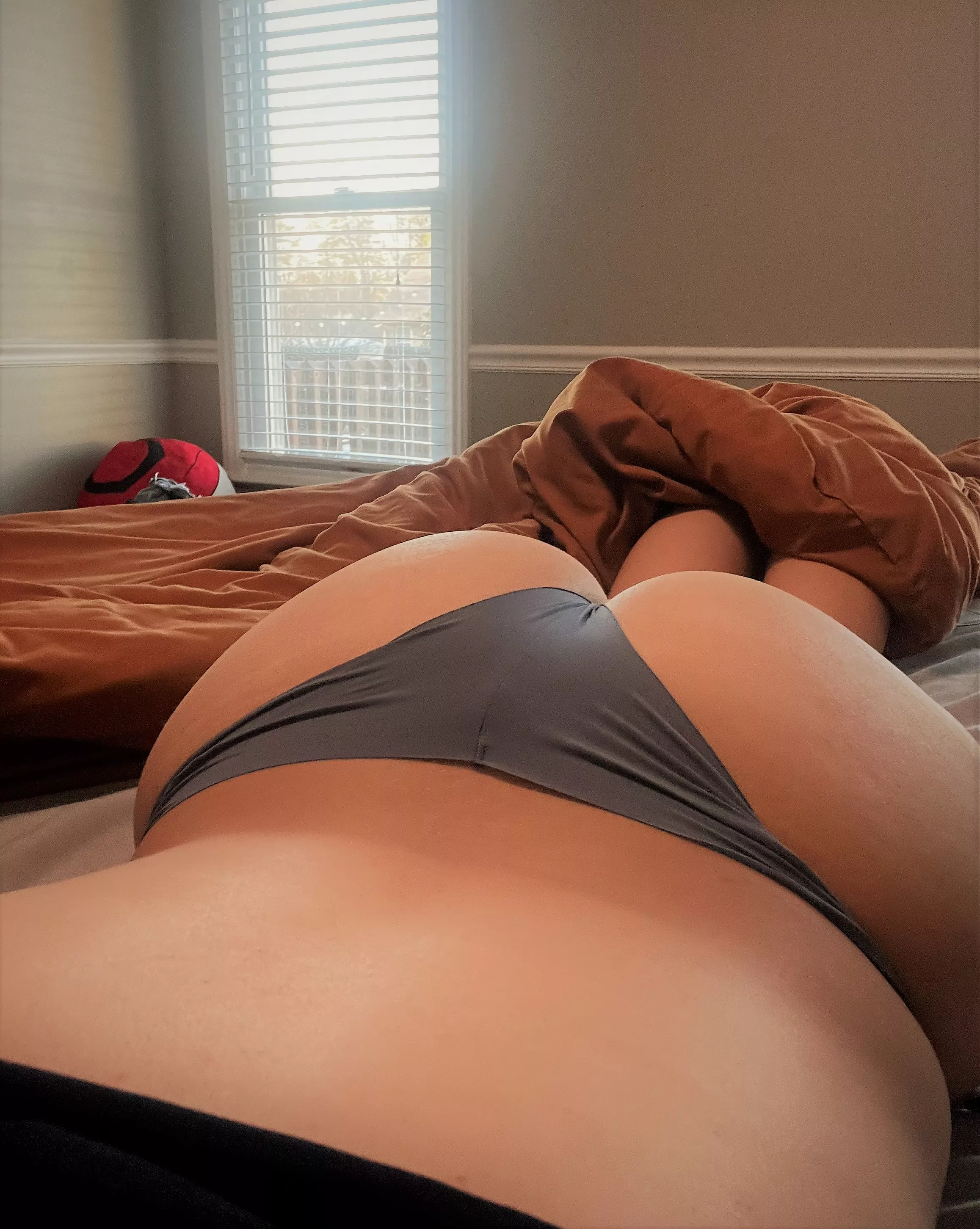 Wyd when im in your bed? posted by GoldenGirlxox