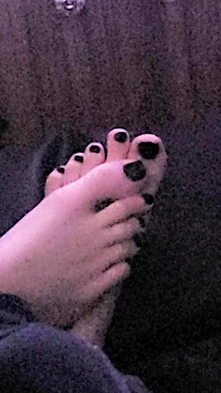 You like mommy's pretty painted toes? 😏🖤 posted by Majestic-Purchase637