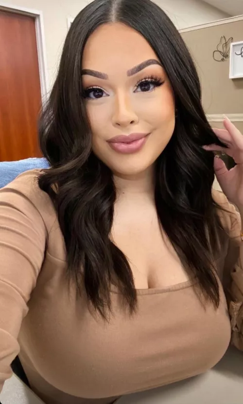 Big sexy tits by KxngOfBeats