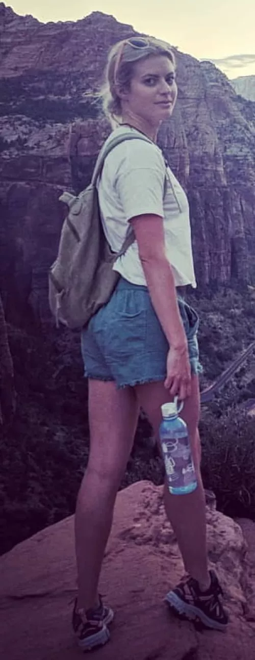 Elyse Willems by spicytuna_05