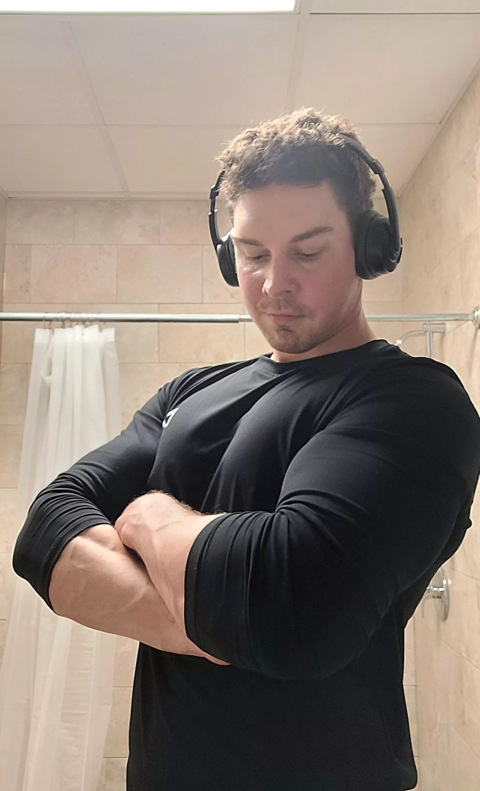 Felt swole in my new gym shirt ☺️ posted by DeepFriedHooker