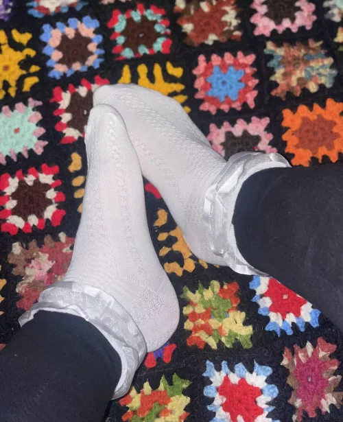 💕frilly socks💕 [SELLING] by Top_Peace_5439