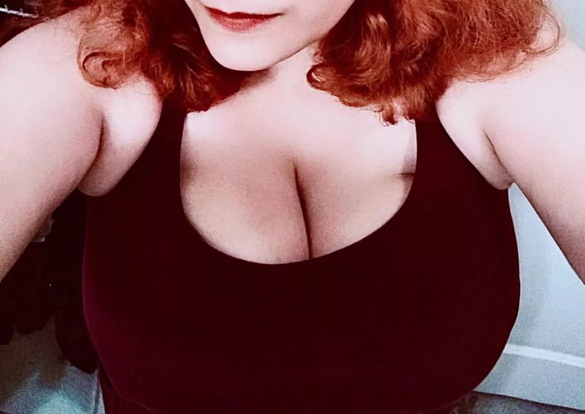 Happy Friday boobies posted by Usernamessuck765