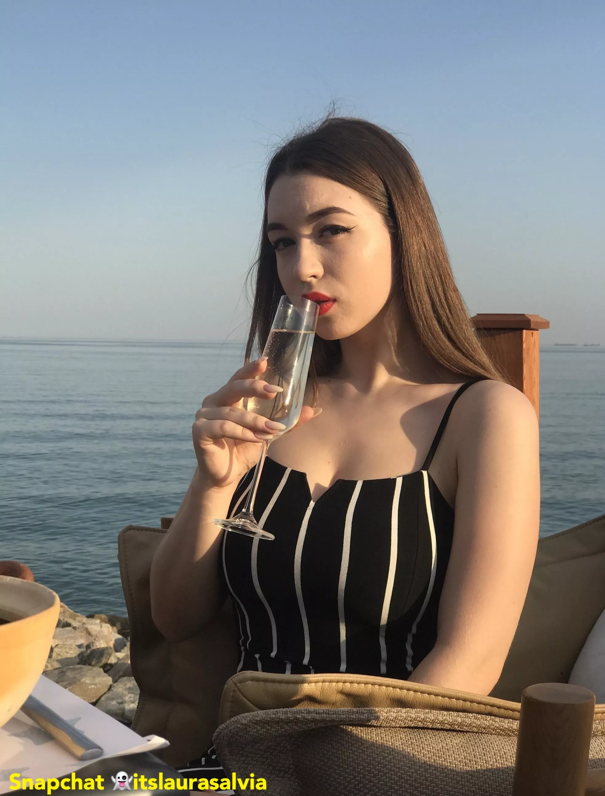 Here's your morning view, wyd next? 😜 posted by AmyKittenn