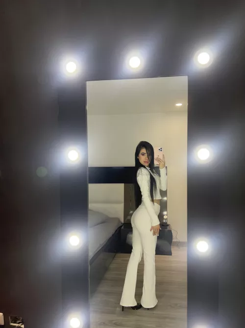 hope im cute enough for you to wife me up by SkyeSexy