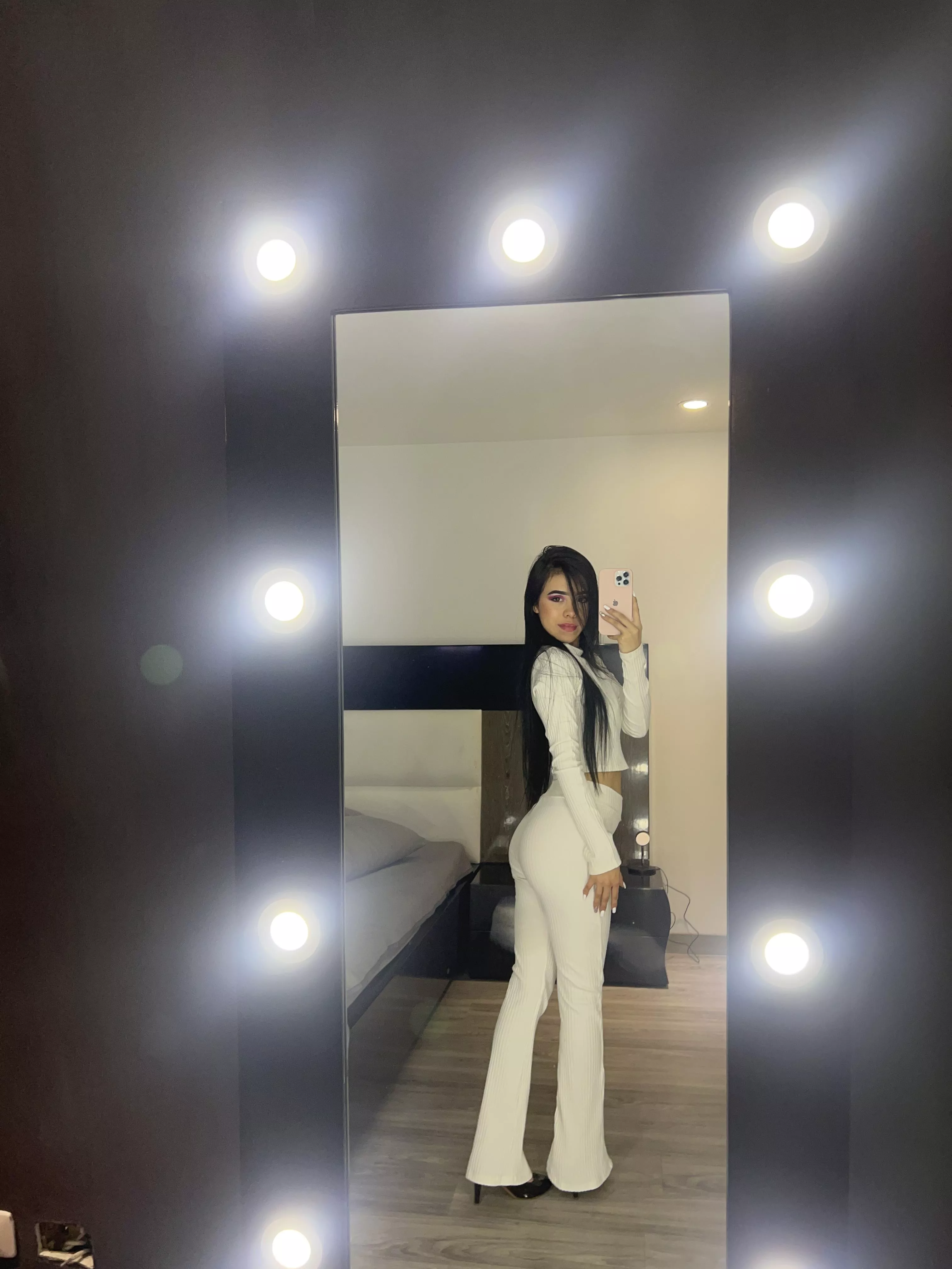 hope im cute enough for you to wife me up posted by SkyeSexy