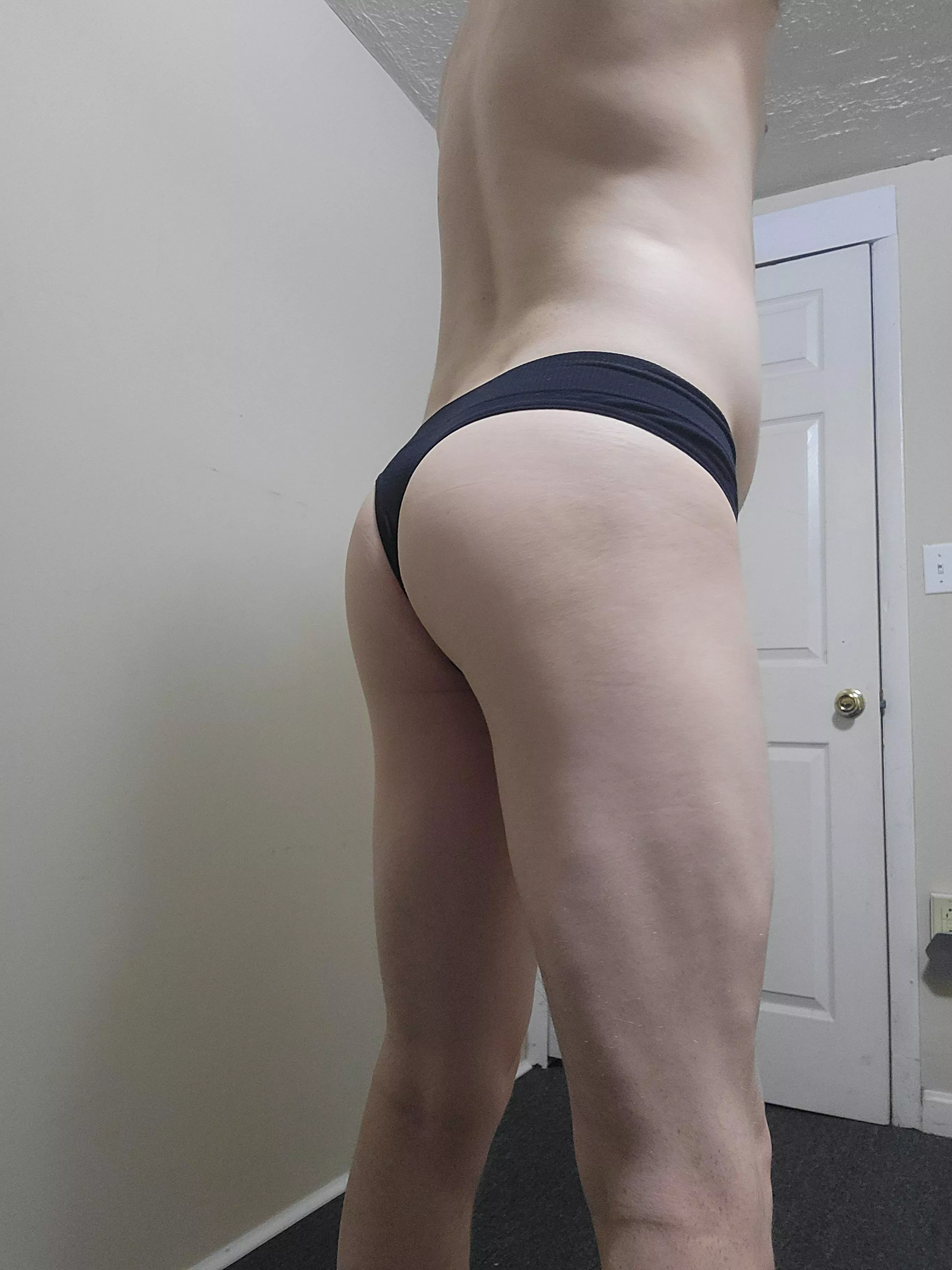 I feel good when I wear my Jockey thong posted by horny__boy