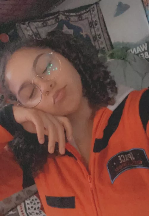 i haven’t dropped a selfie here yet so :)! by kissklub