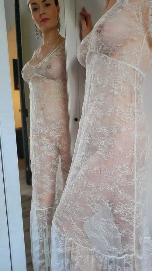 I think you know what kind of girl i am.. by vanejaii