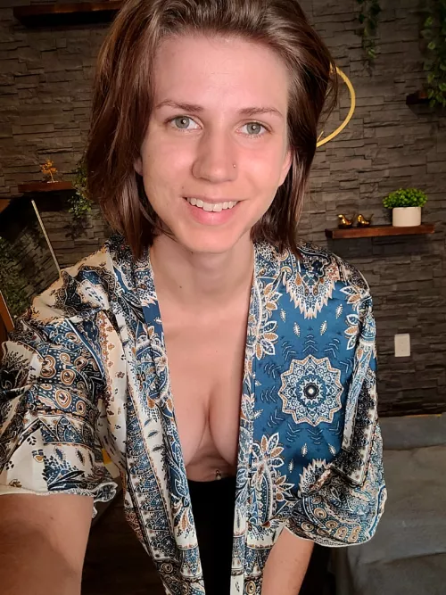 If I slightly lean forward oops by ScarlettJane92