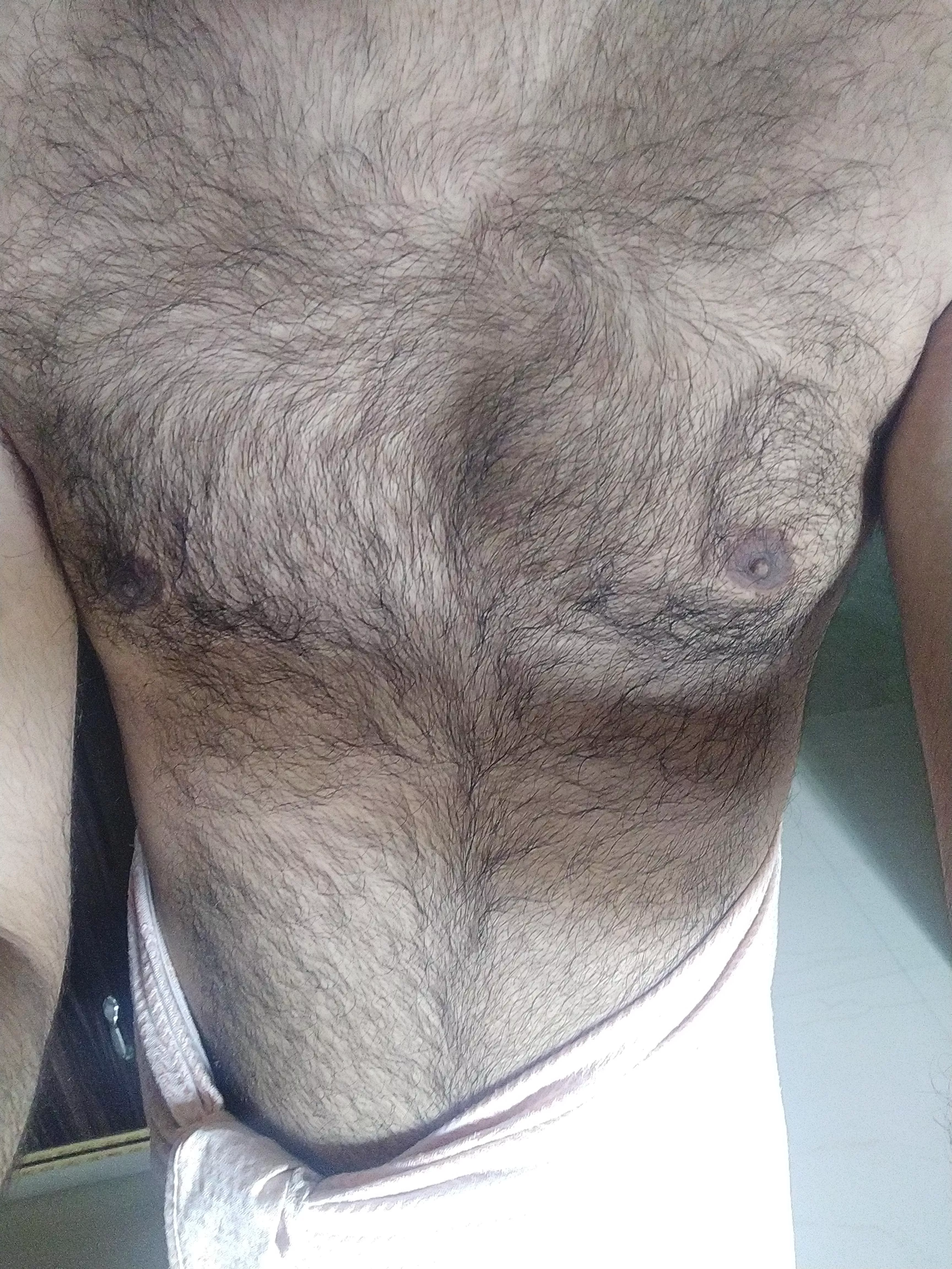 Indian hairy chest posted by Indian_hairy