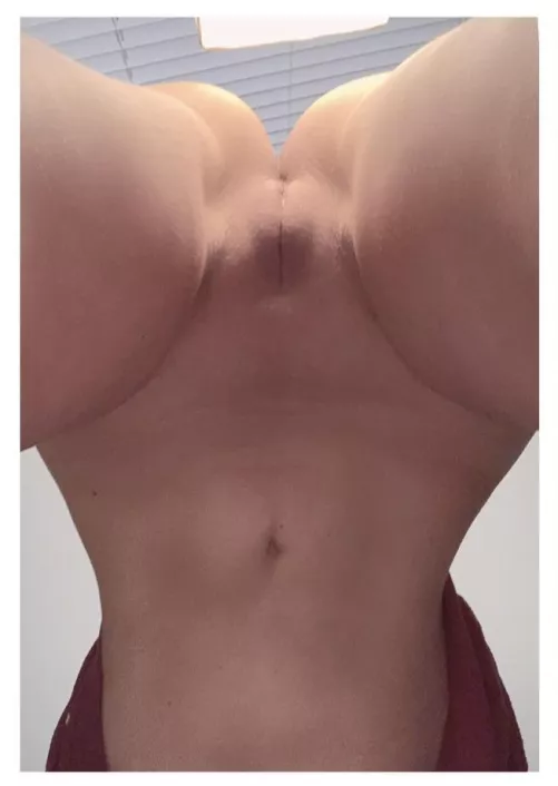 Is this seat taken? (F) by killertotoro