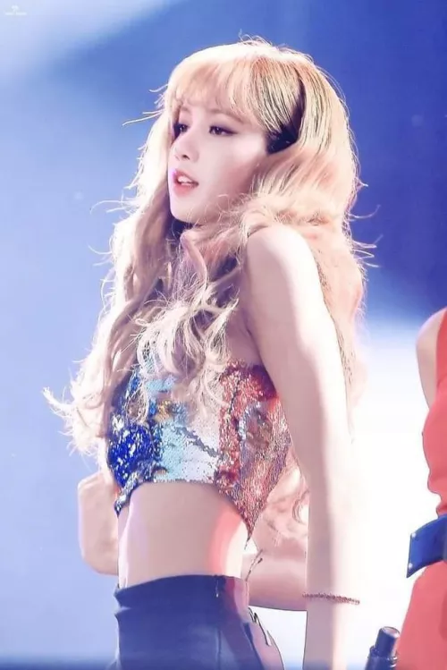 Lalisa Manoban by assclown616